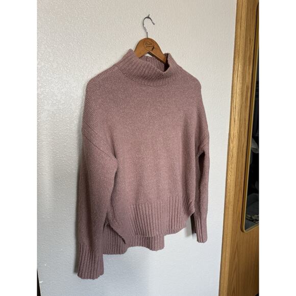 Frame Women’s Side Slit Turtleneck Sweater Rosewood Small - Picture 3 of 6